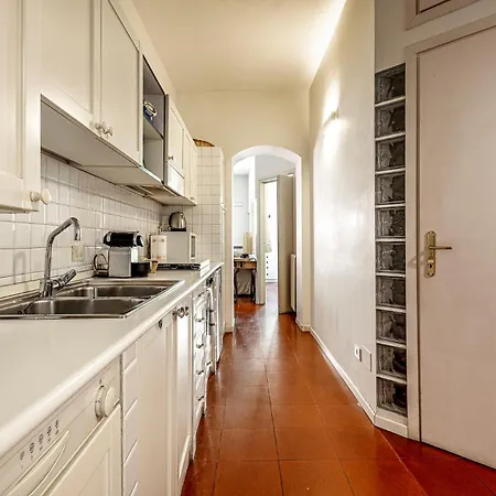 Brand New 1 Bedroom In Brera Milan